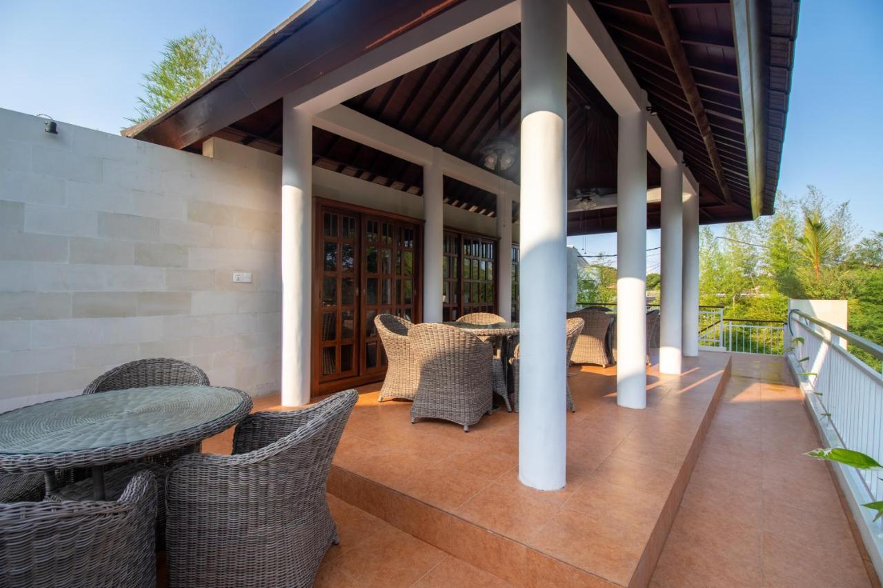 Villa Sayang Iv